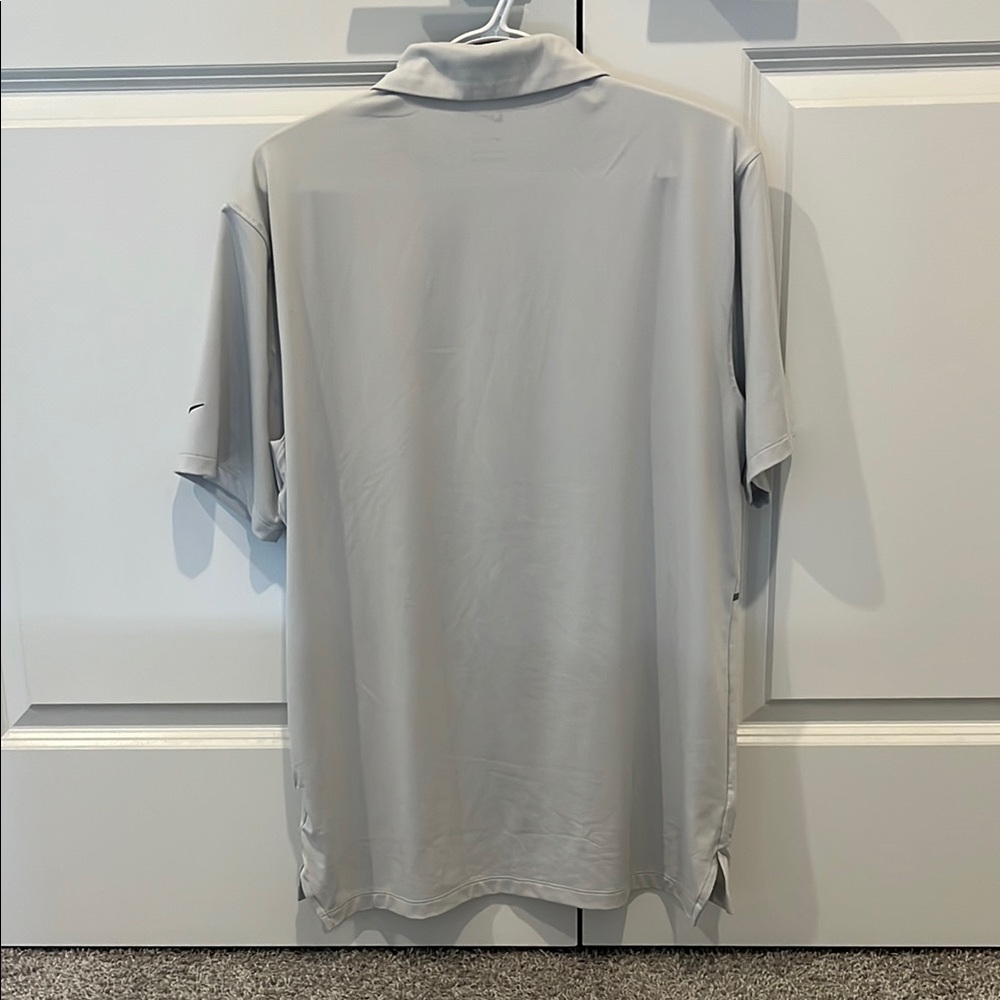 Nike Gray Men's Polo Shirt - Picture 3 of 3